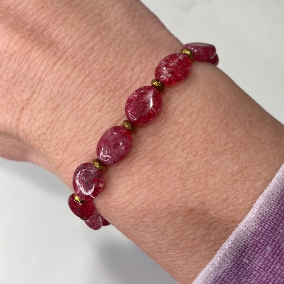 Cranberry sauce bracelet- strawberry Quartz gemstone - Picture 4 of 5